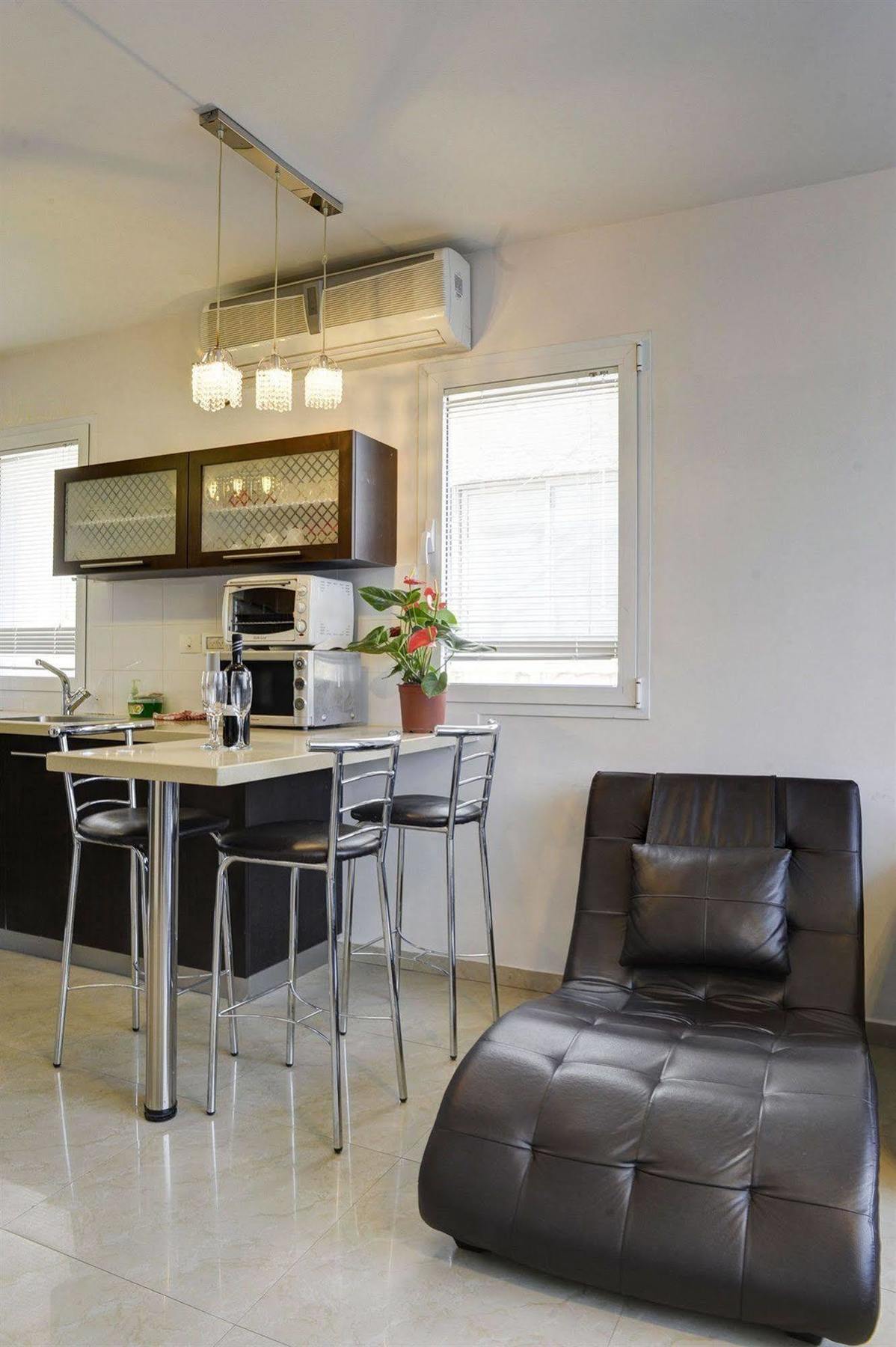 Liber Apartments By Raphael Hotels Tel Aviv Bagian luar foto