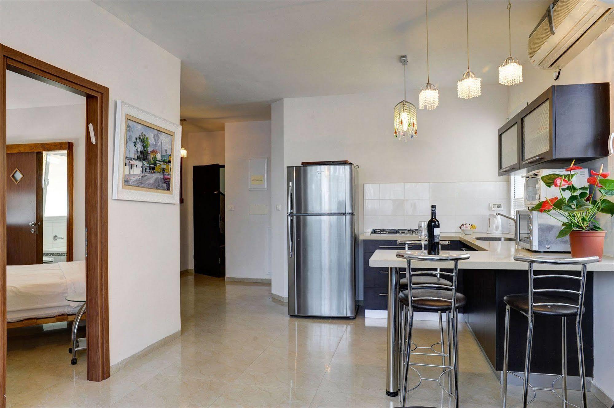 Liber Apartments By Raphael Hotels Tel Aviv Bagian luar foto